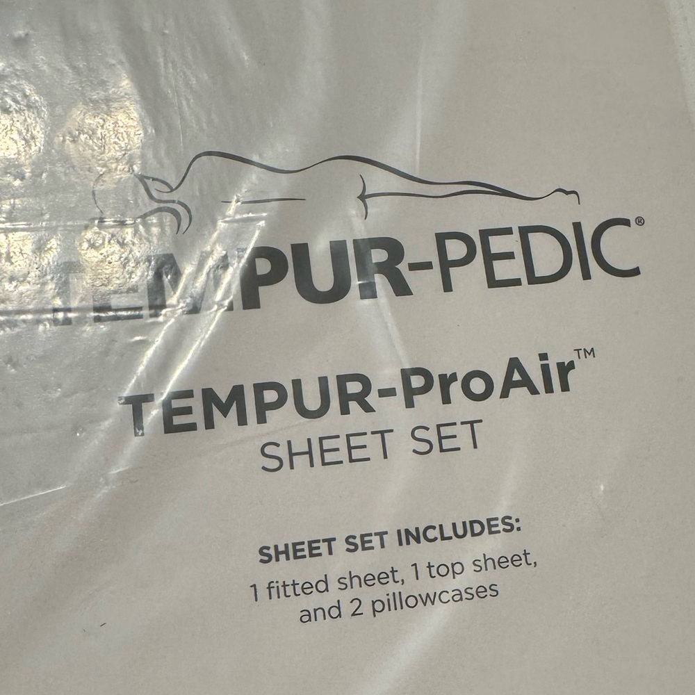 Tempur-Pedic ProAir Sheet Set Cal-King White - BRAND NEW 65%Cotton 35%Tencel - Picture 2 of 5